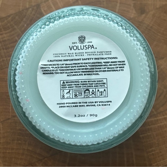 VOLUSPA French Cade & Lavender Mini Tin Candle - Picture 3 of 3